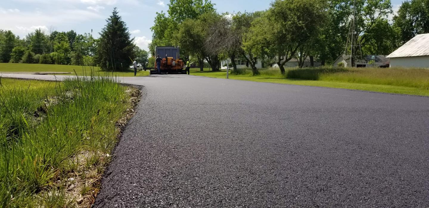 Asphalt driveways - Blacktop driveways